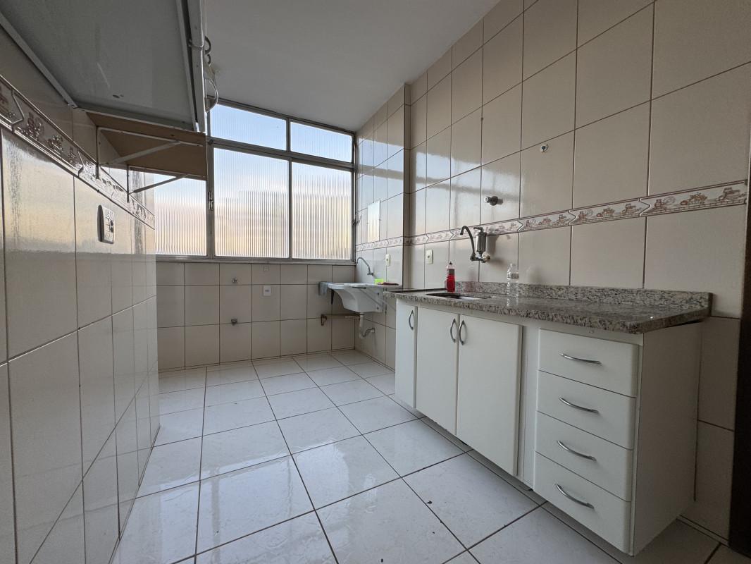 Apartamento, Sagrada Família, 3 Quartos, 2 Vagas, 1 Suíte