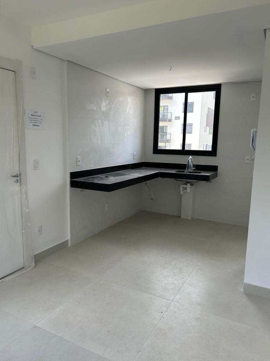 Cobertura, Sagrada Família, 4 Quartos, 2 Vagas, 1 Suíte