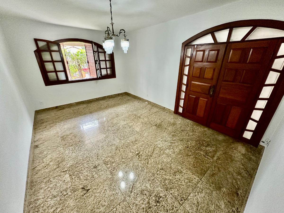 Casa, São José, 4 Quartos, 4 Vagas, 2 Suítes