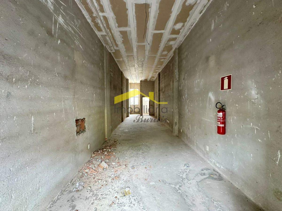 Loja, Estoril, 1 Vaga
