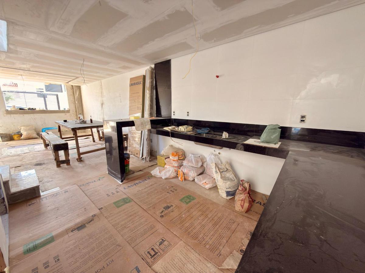 Casa, Santa Amélia, 3 Quartos, 2 Vagas, 1 Suíte