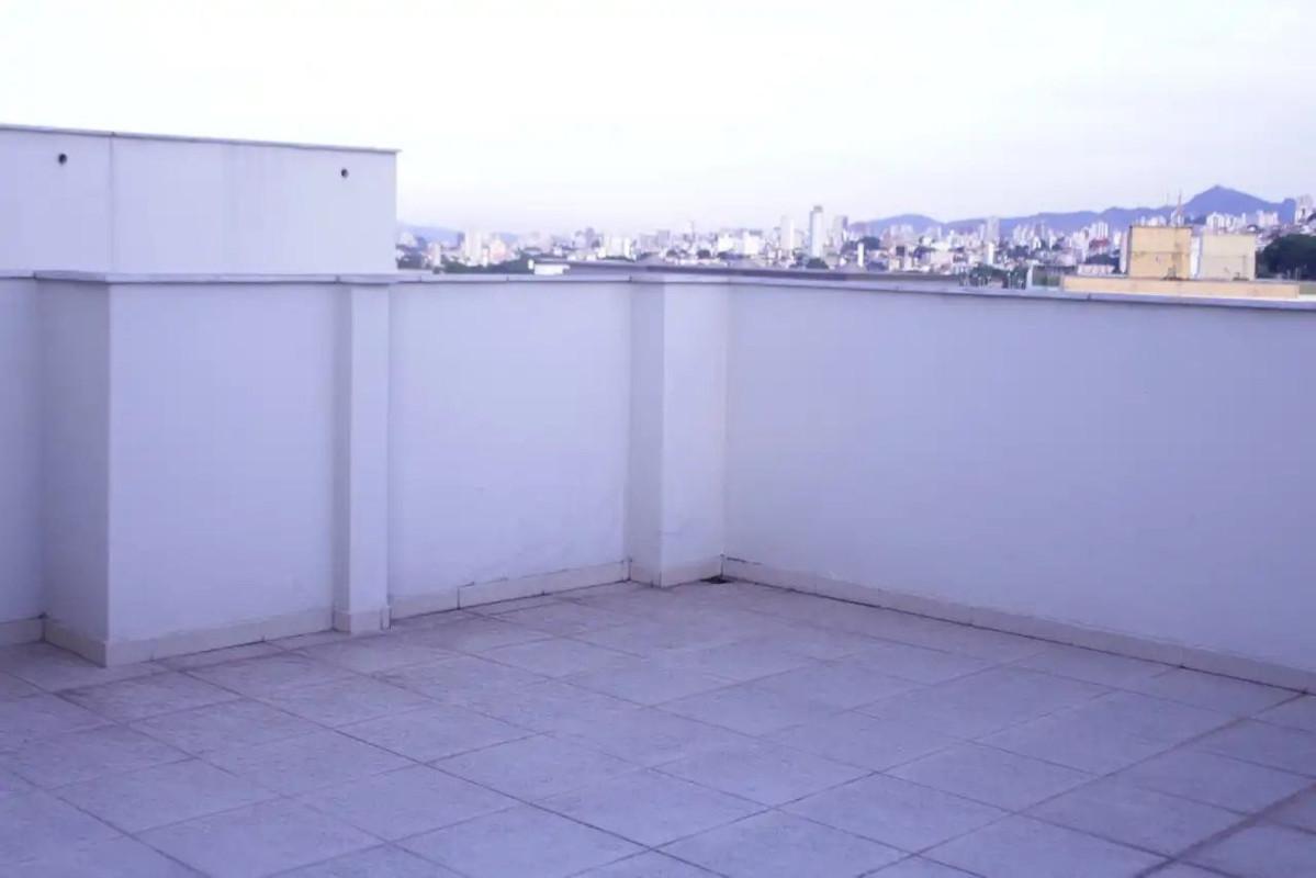 Cobertura, João Pinheiro, 2 Quartos, 2 Vagas, 2 Suítes