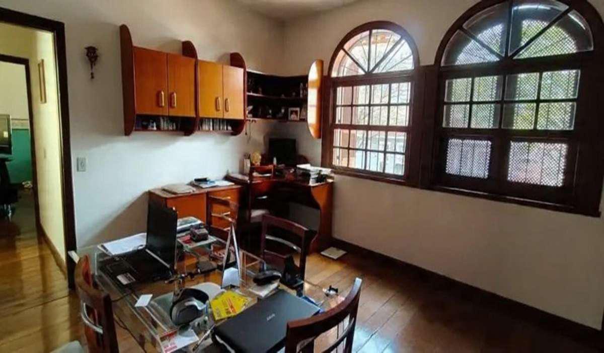Casa, Luxemburgo, 5 Quartos, 4 Vagas, 2 Suítes