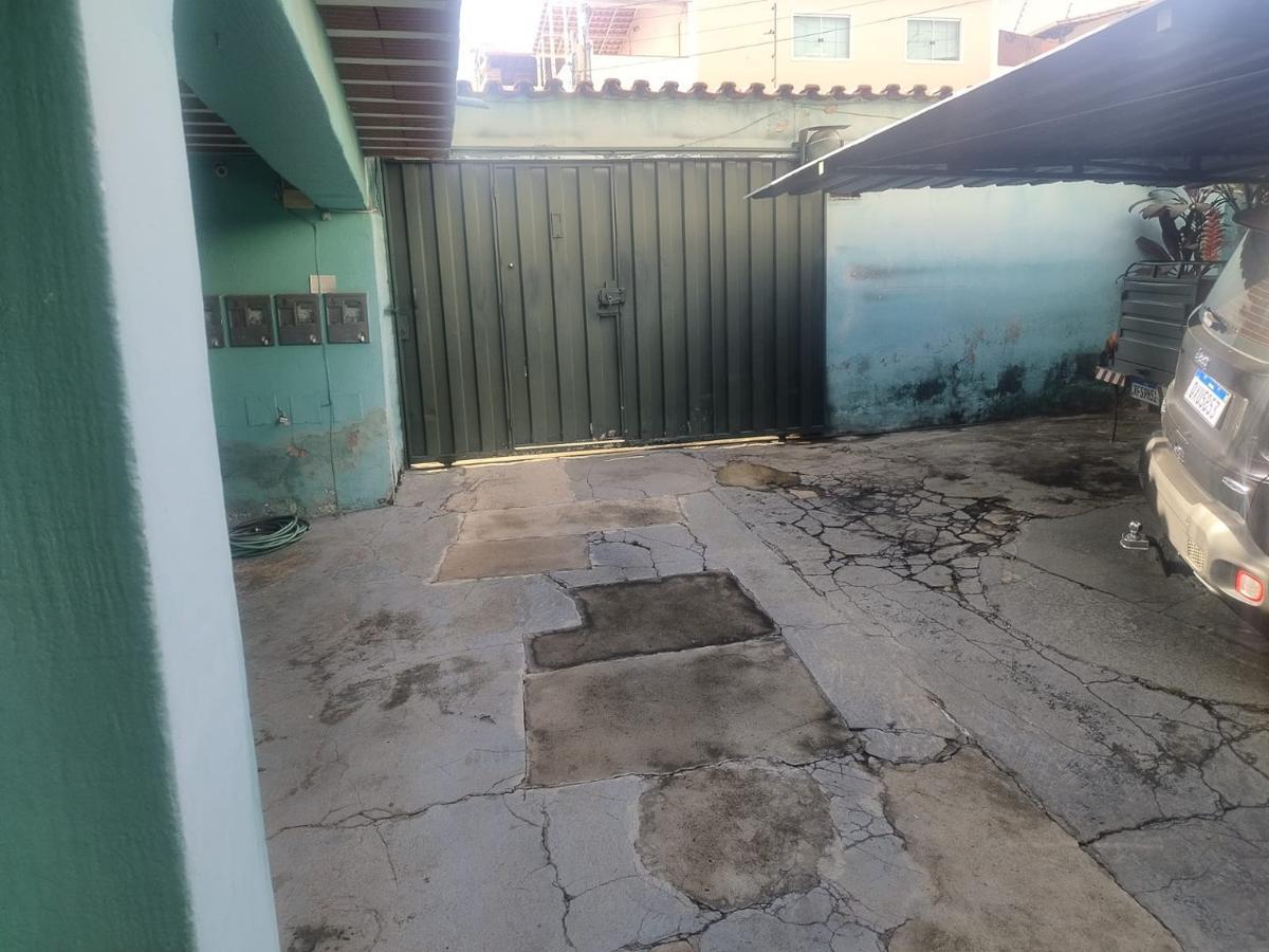 Casa, Santa Cruz, 3 Quartos, 3 Vagas, 1 Suíte