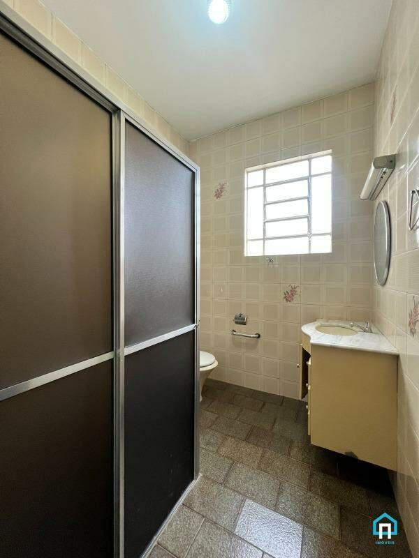Casa, Centro, 2 Quartos, 1 Vaga, 1 Suíte
