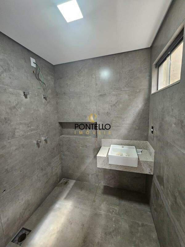 Casa, Santa Maria, 3 Quartos, 2 Vagas, 1 Suíte