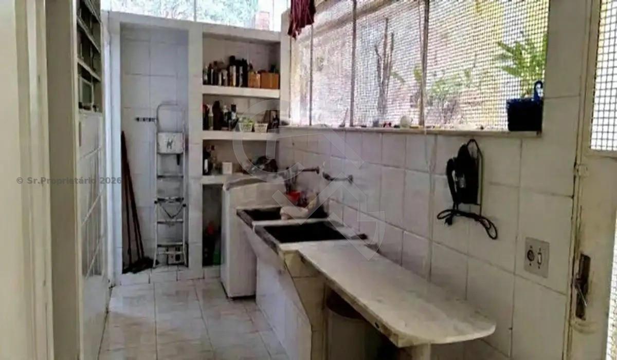 Casa, Luxemburgo, 5 Quartos, 4 Vagas, 2 Suítes