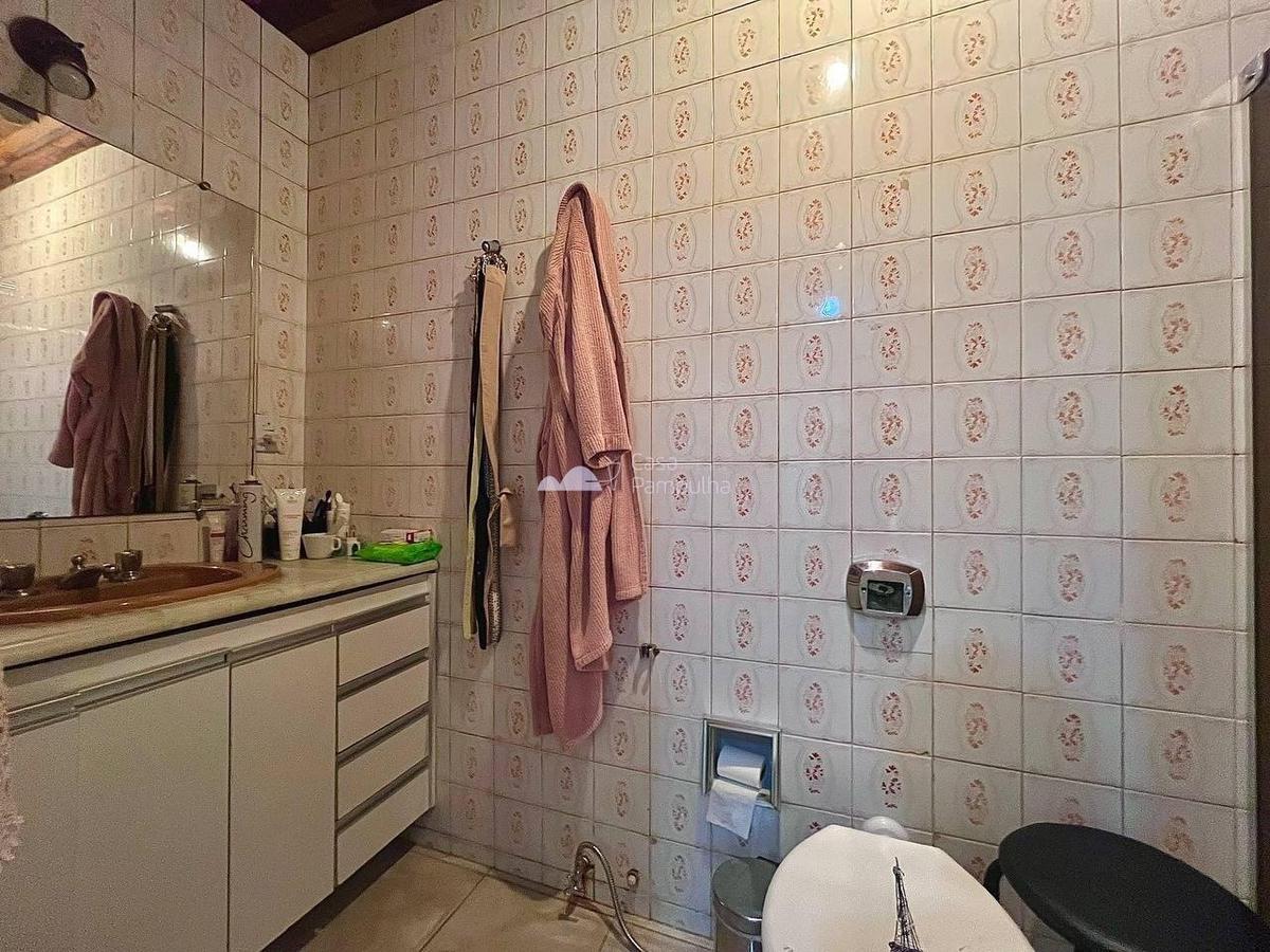 Casa, Santa Branca, 3 Quartos, 4 Vagas, 1 Suíte