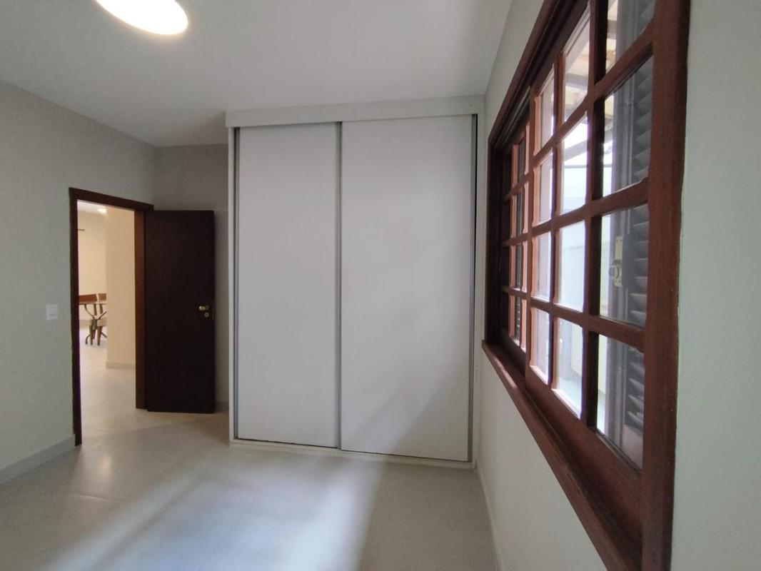 Casa, Joá, 4 Quartos, 4 Vagas, 2 Suítes