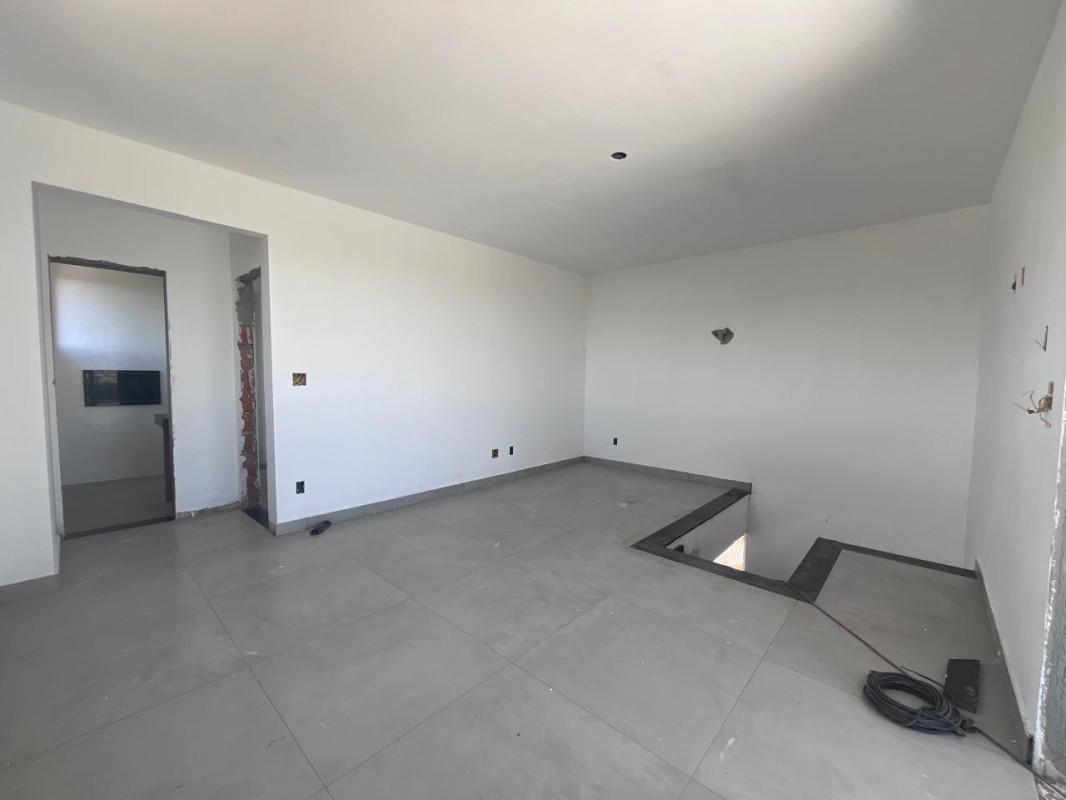 Cobertura, Novo Eldorado, 2 Quartos, 2 Vagas, 1 Suíte