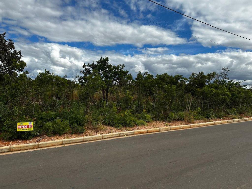 Lote, Centro, 0 Quarto, 0 Vaga