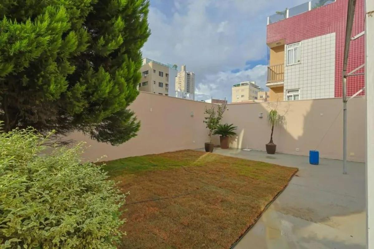 Casa, Castelo, 4 Quartos, 3 Vagas, 4 Suítes