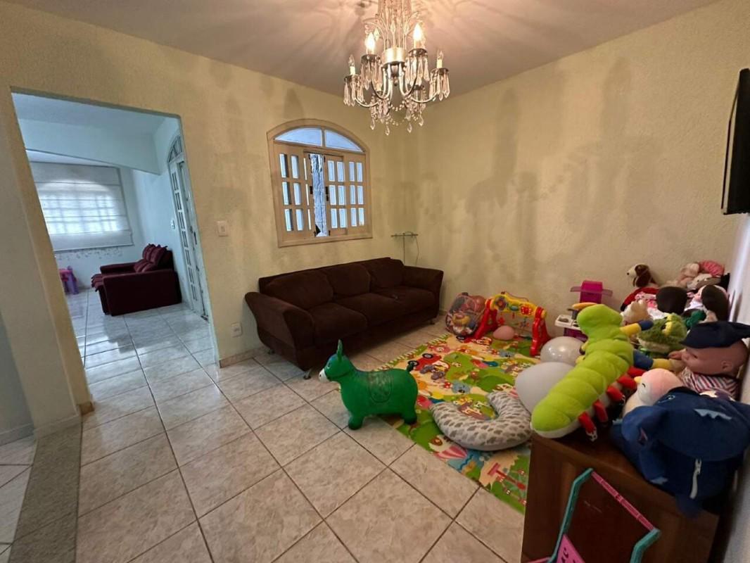 Casa, Teixeira Dias, 3 Quartos, 2 Vagas, 1 Suíte