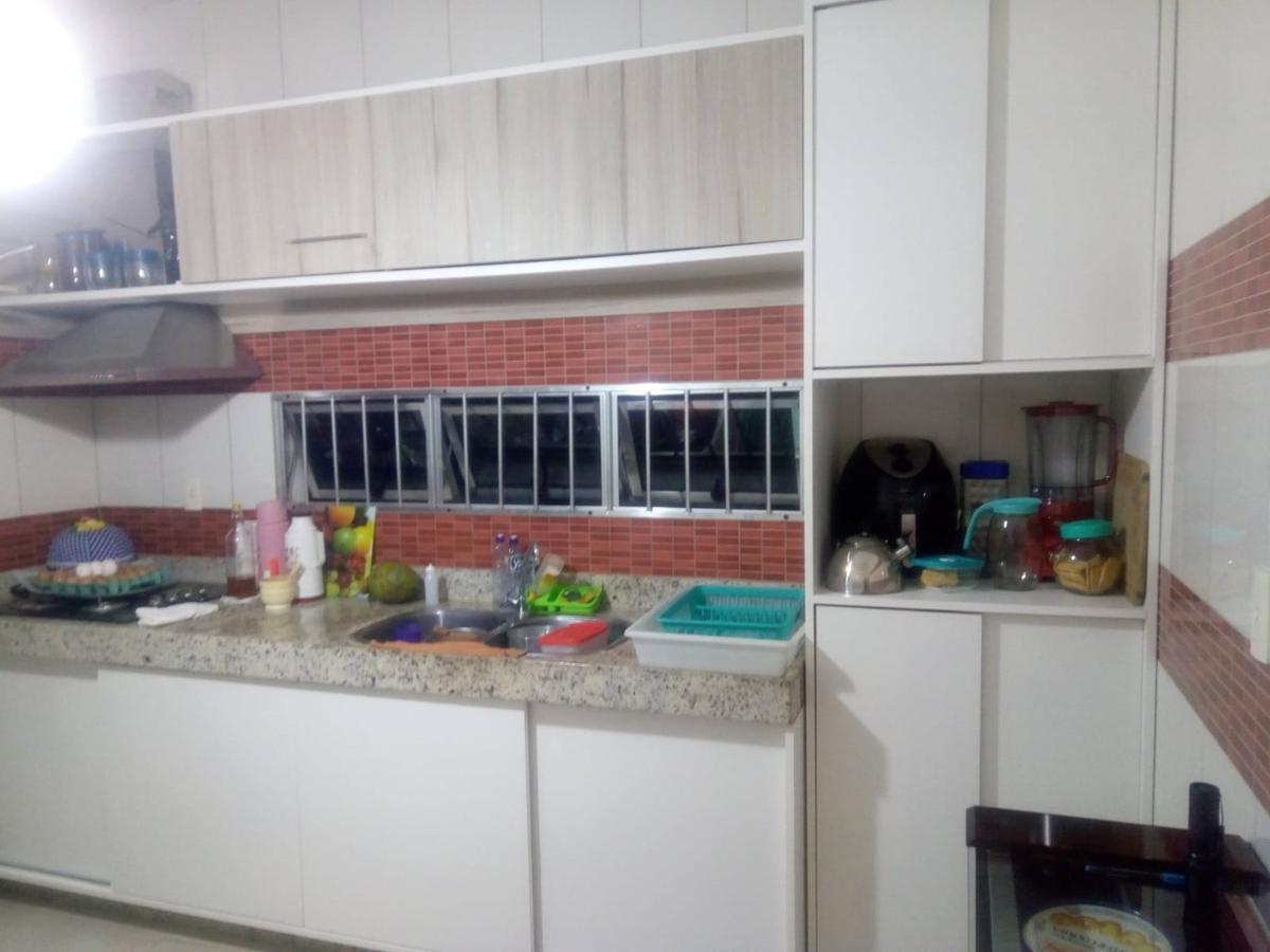 Casa, Alto das Flores, 2 Quartos, 3 Vagas, 1 Suíte