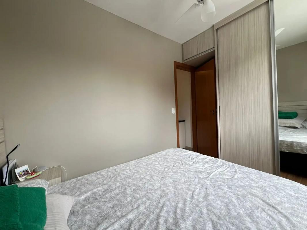 Apartamento, Sagrada Família, 2 Quartos, 1 Vaga