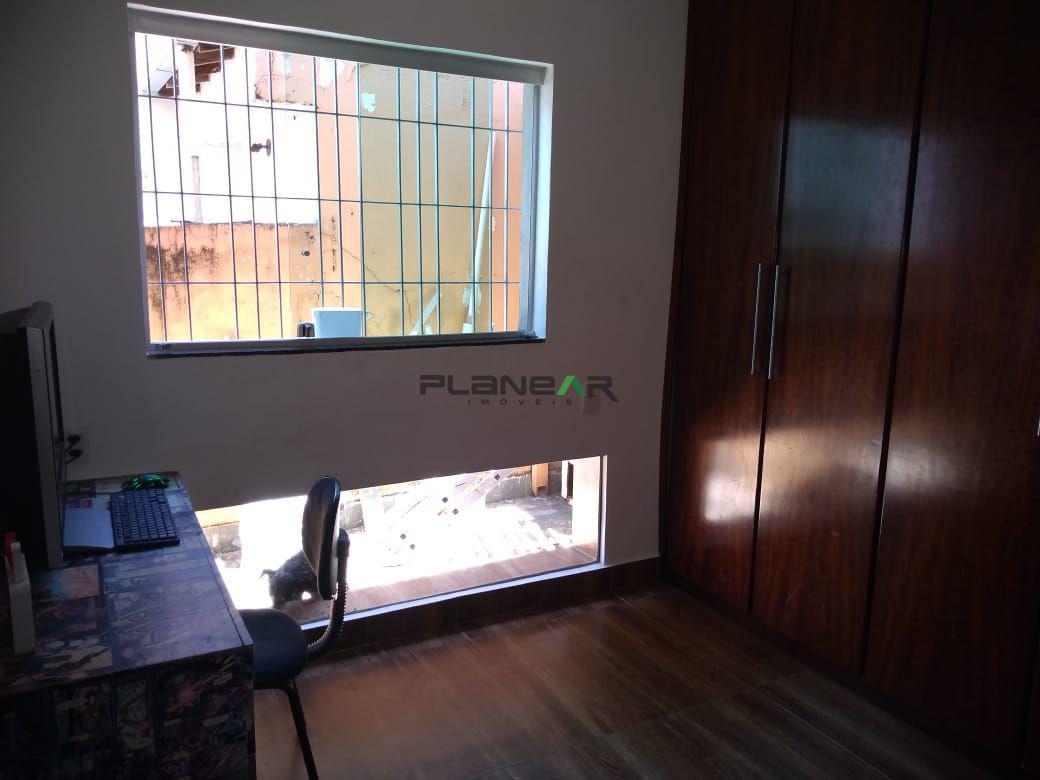 Casa, Jardim Riacho das Pedras, 3 Quartos, 2 Vagas, 1 Suíte