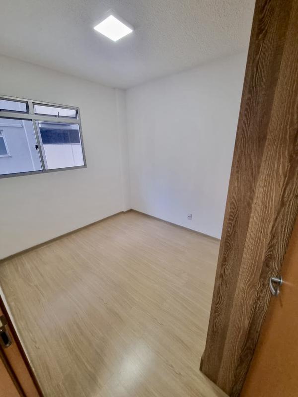 Apartamento, Barreiro, 2 Quartos, 1 Vaga