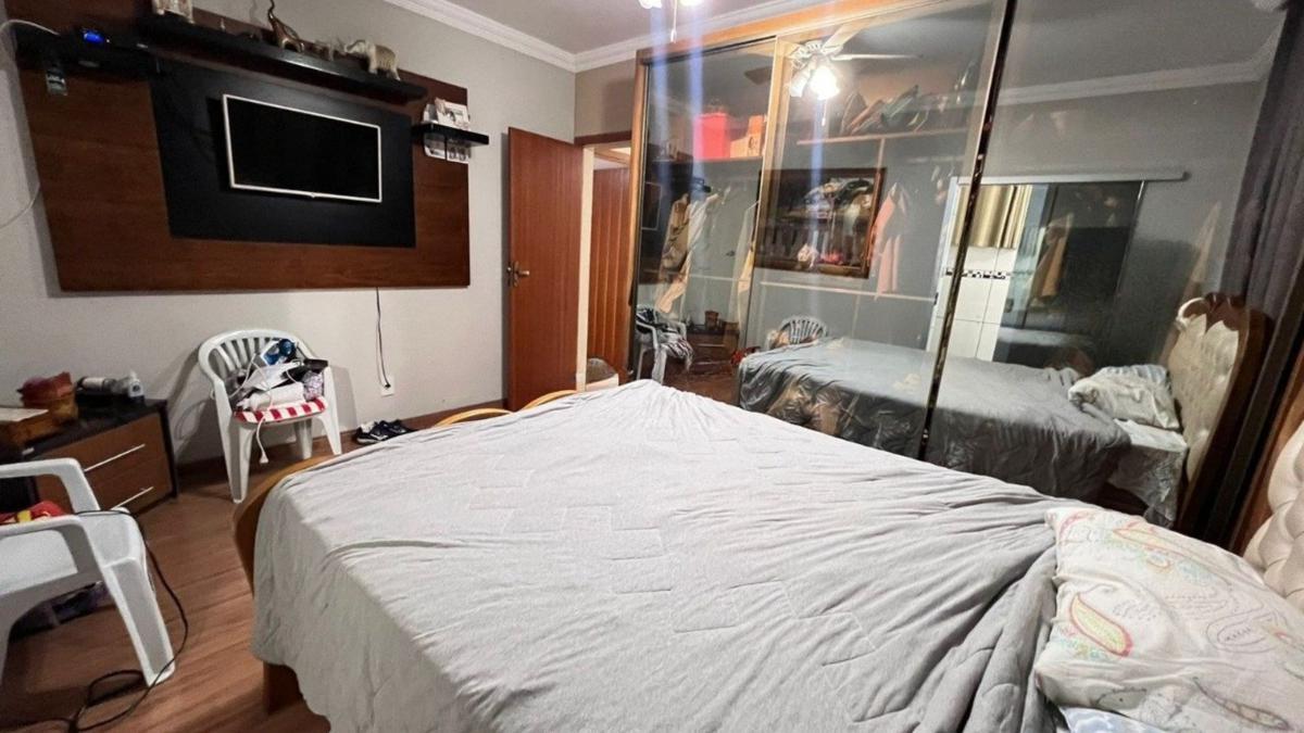 Casa, Itapoã, 5 Quartos, 4 Vagas, 2 Suítes