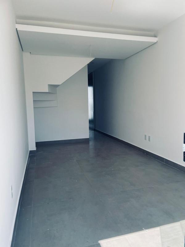 Casa, Piratininga (venda Nova), 2 Quartos, 1 Vaga, 2 Suítes