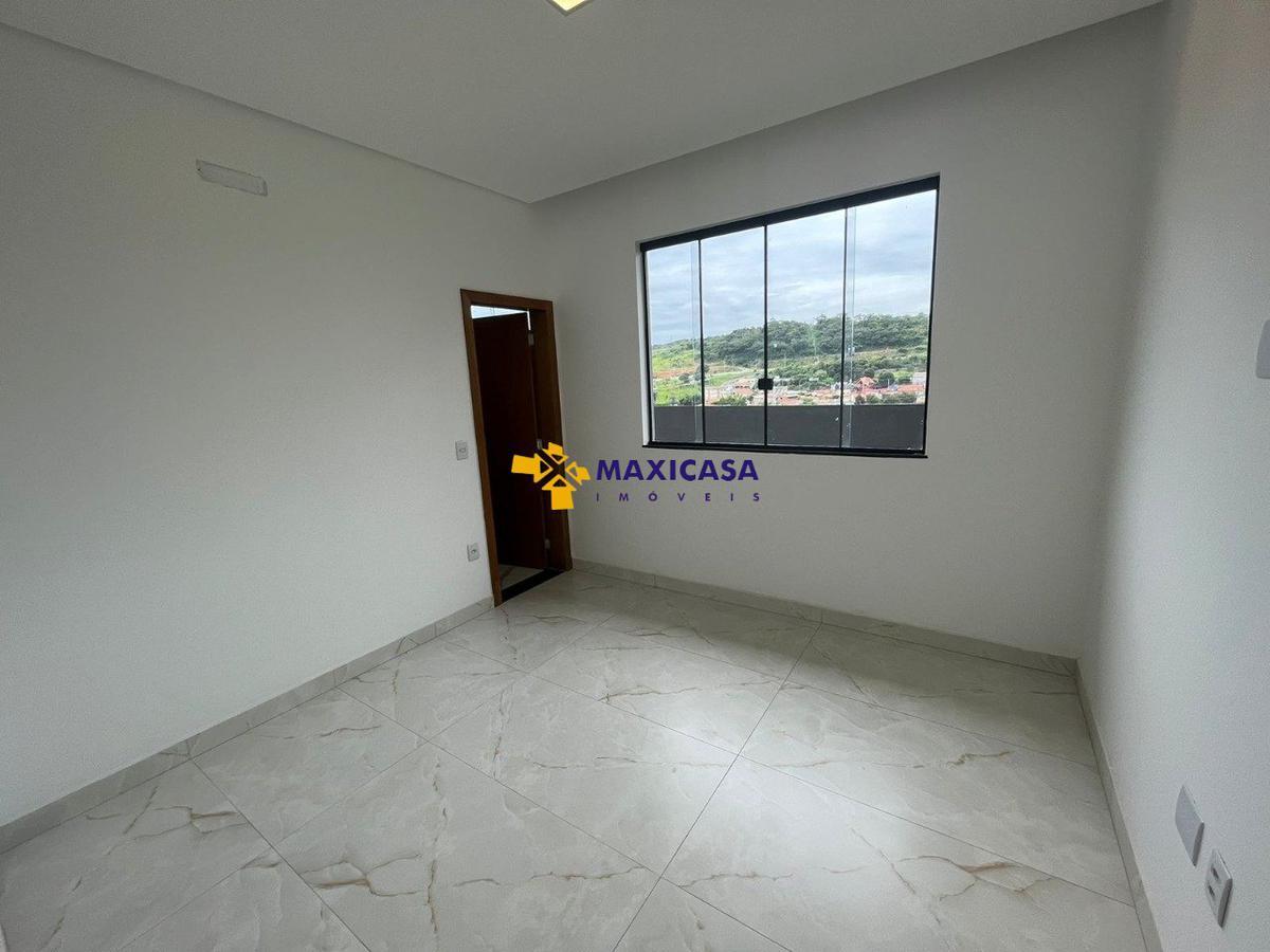 Casa, Condomínio Rosa dos Ventos, 3 Quartos, 4 Vagas, 3 Suítes