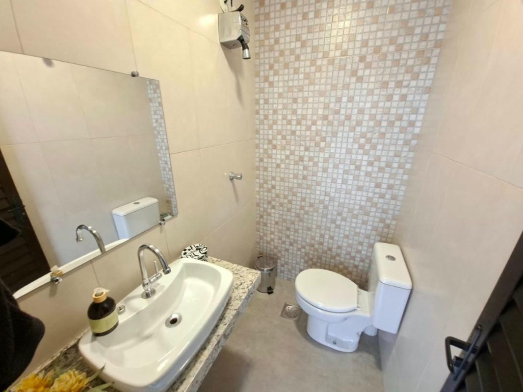 Casa, Itapoã, 4 Quartos, 2 Vagas, 1 Suíte