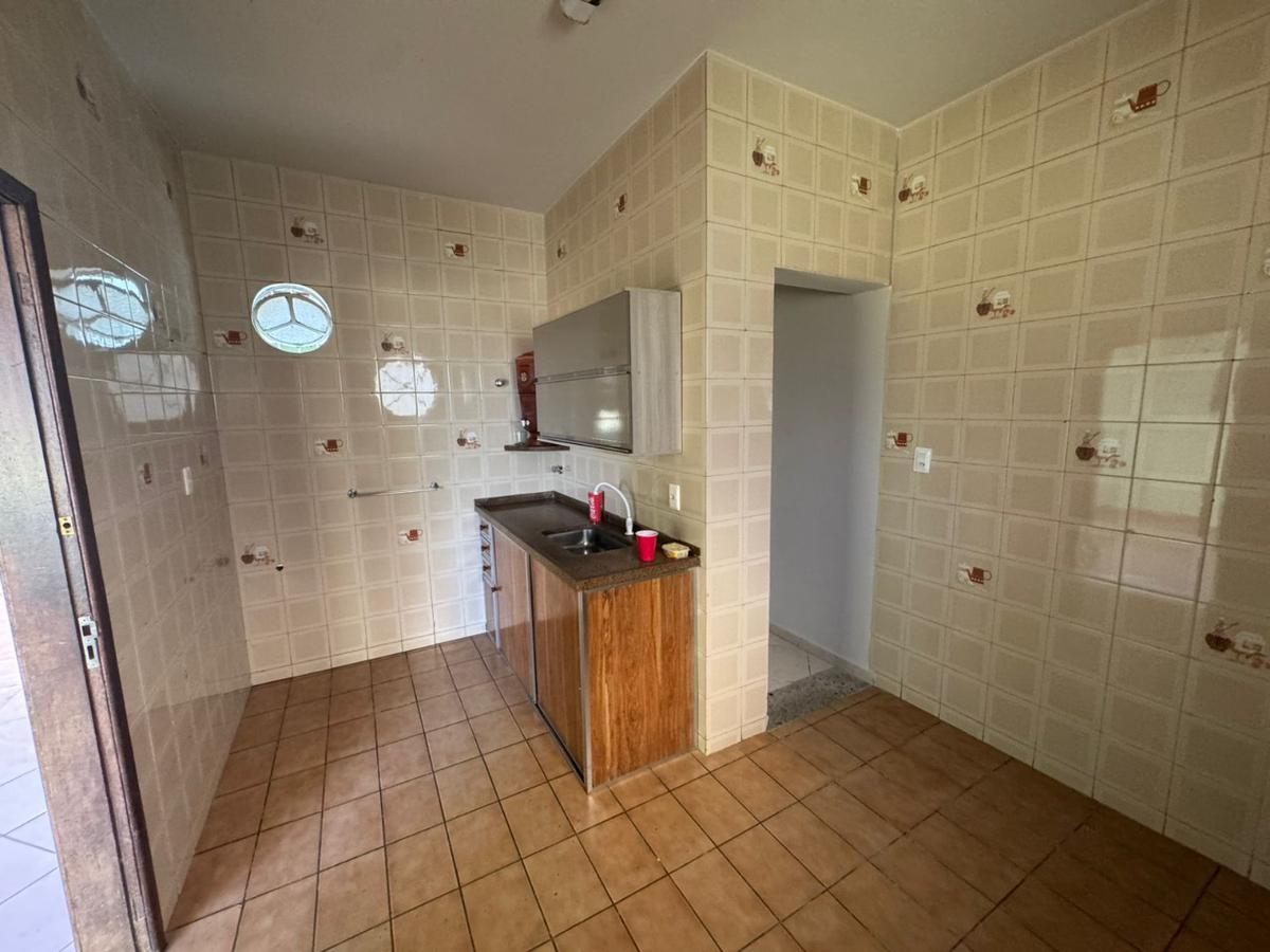 Casa, Colégio Batista, 5 Quartos, 1 Vaga, 1 Suíte