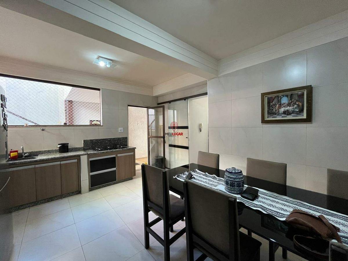 Casa, Teixeira Dias, 3 Quartos, 2 Vagas, 1 Suíte