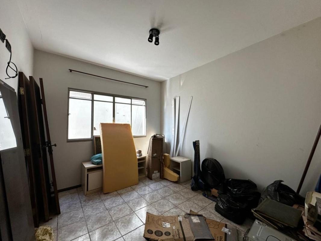 Apartamento, Centro, 5 Quartos, 0 Vaga, 1 Suíte