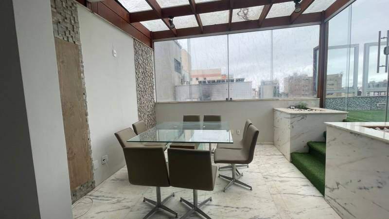 Cobertura, Funcionários, 3 Quartos, 2 Vagas, 1 Suíte