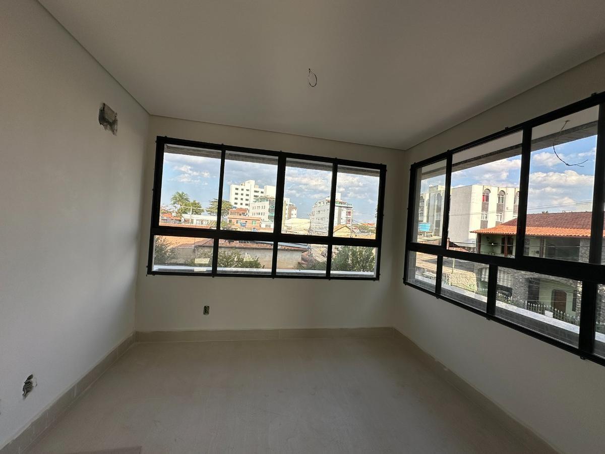 Apartamento, Jaraguá, 4 Quartos, 3 Vagas, 1 Suíte