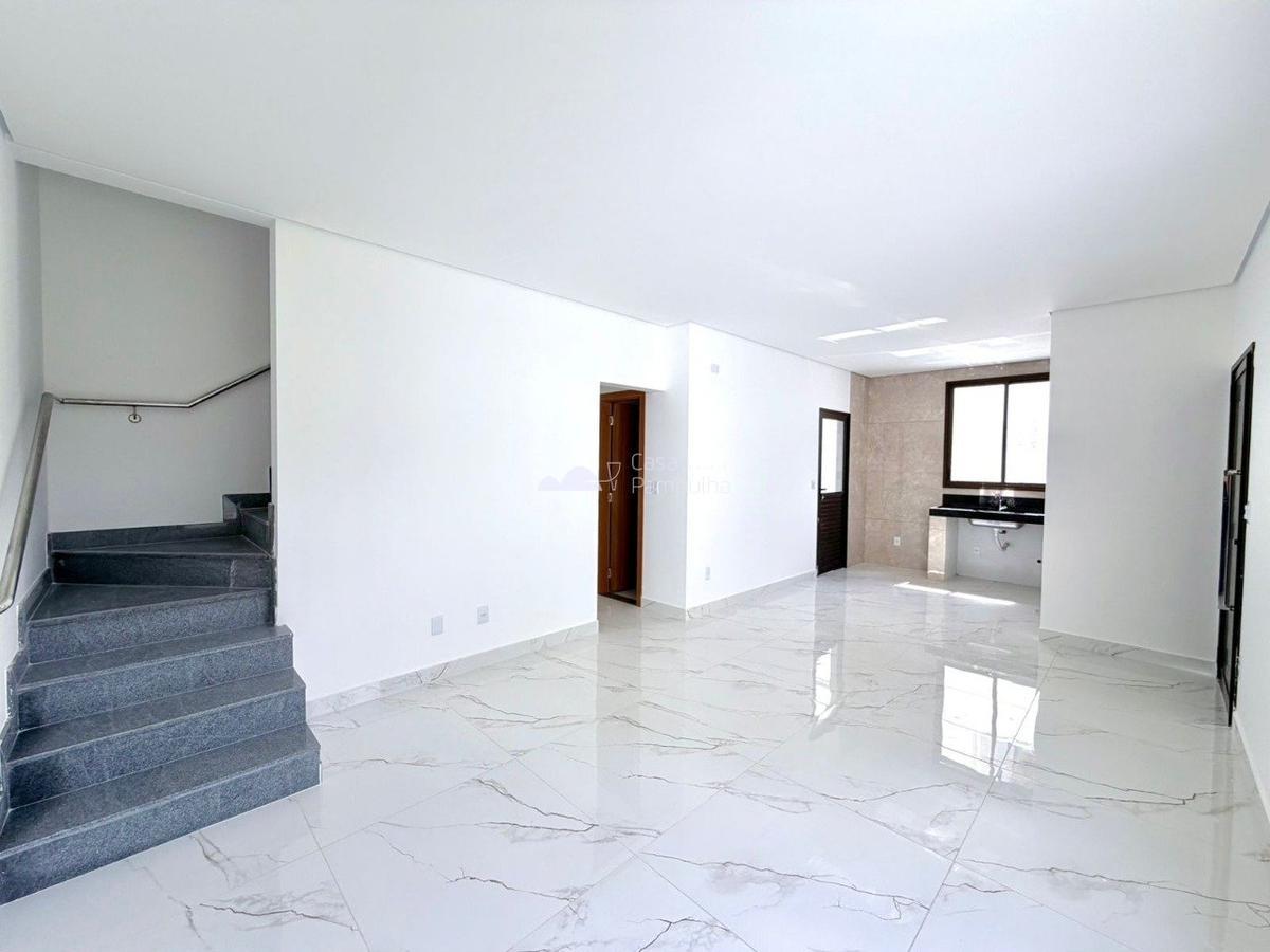 Casa, Trevo, 3 Quartos, 2 Vagas, 1 Suíte