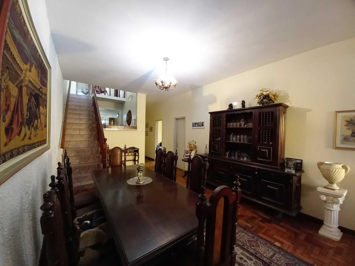 Casa, Salgado Filho, 4 Quartos, 2 Vagas, 5 Suítes