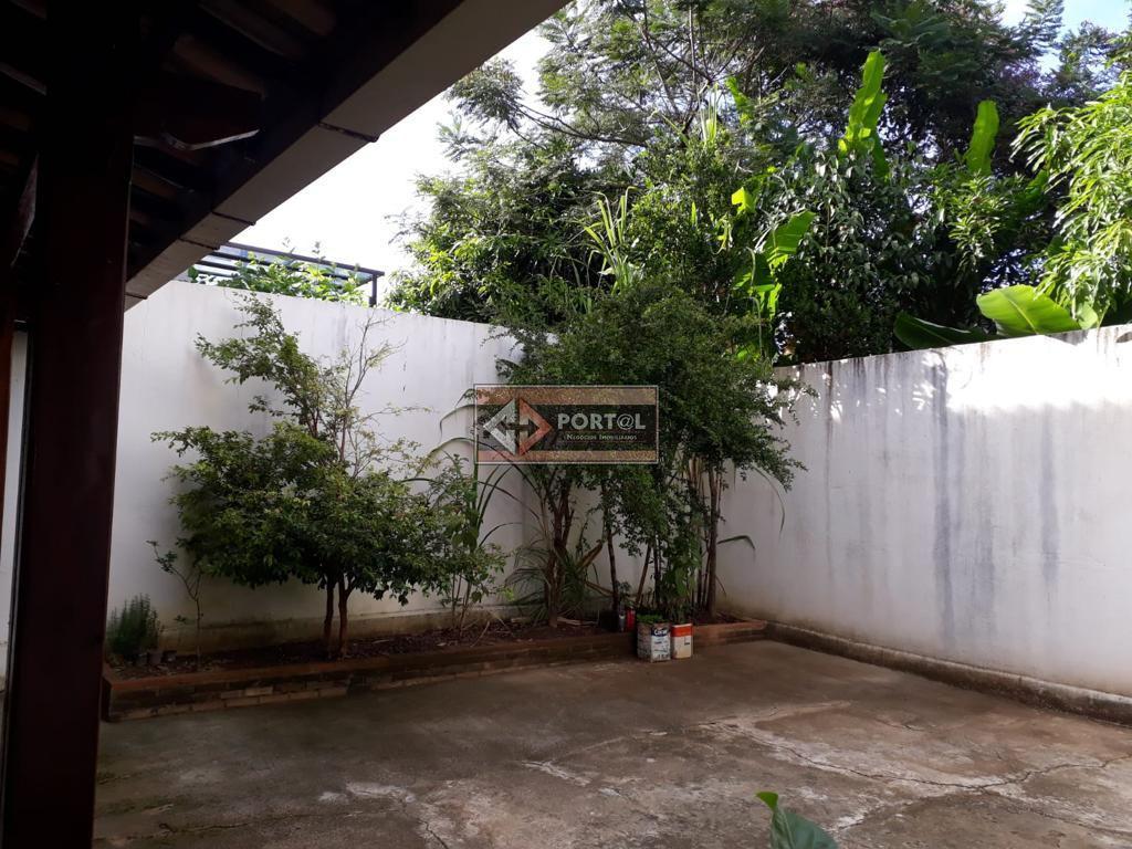 Casa, Vitória, 4 Quartos, 4 Vagas, 2 Suítes