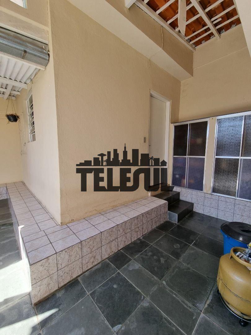 Casa, Pinheiros, 6 Quartos, 0 Vaga, 3 Suítes