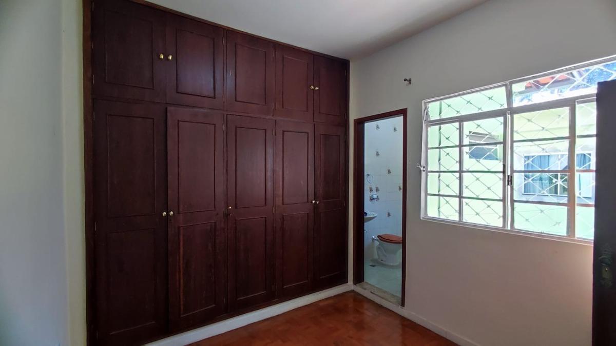 Casa, Liberdade, 6 Quartos, 2 Vagas, 1 Suíte