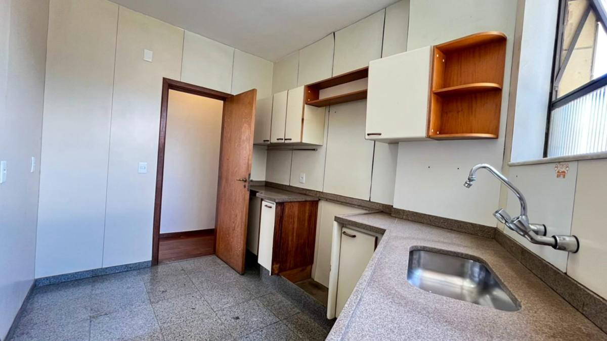 Apartamento, Cruzeiro, 4 Quartos, 2 Vagas, 1 Suíte