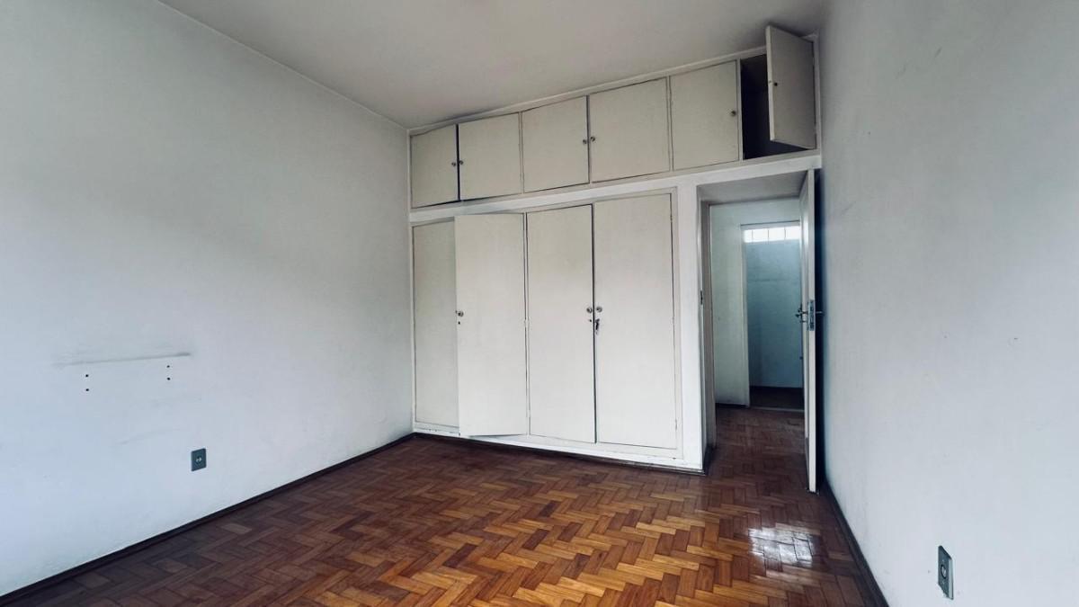 Casa, Barroca, 4 Quartos, 2 Vagas, 1 Suíte