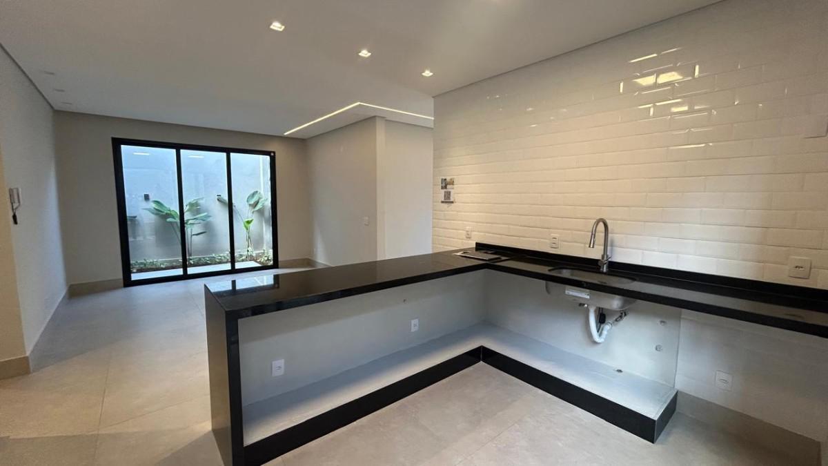 Casa, Santa Rosa, 3 Quartos, 2 Vagas, 1 Suíte