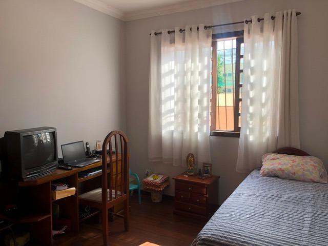 Casa, Castelo, 4 Quartos, 4 Vagas, 1 Suíte