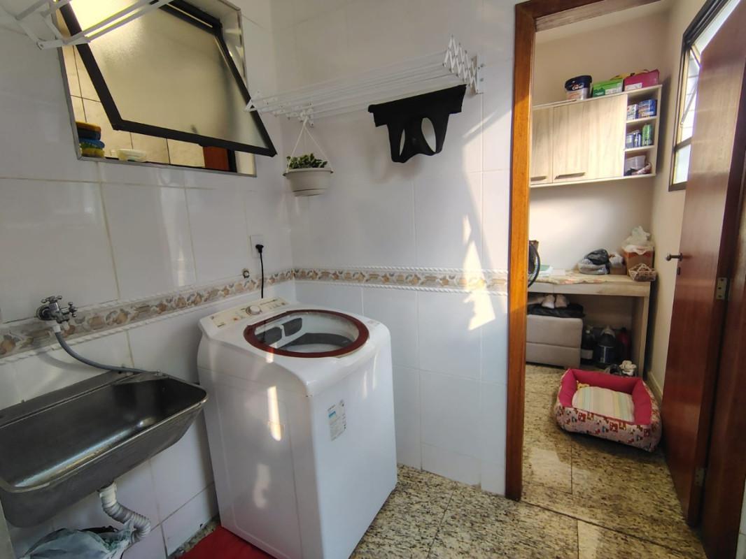 Apartamento, Barreiro, 3 Quartos, 2 Vagas, 1 Suíte