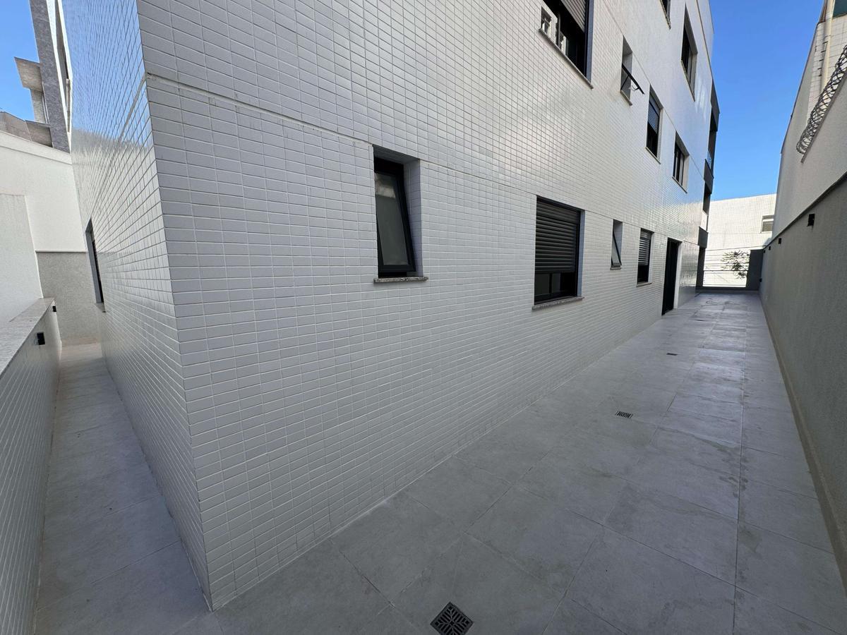 Apartamento, Liberdade, 4 Quartos, 0 Vaga, 2 Suítes