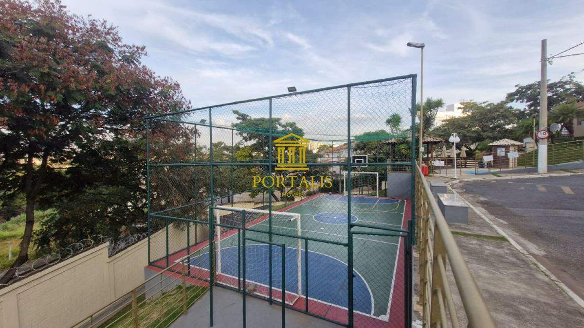 Casa, Cabral, 3 Quartos, 2 Vagas, 1 Suíte