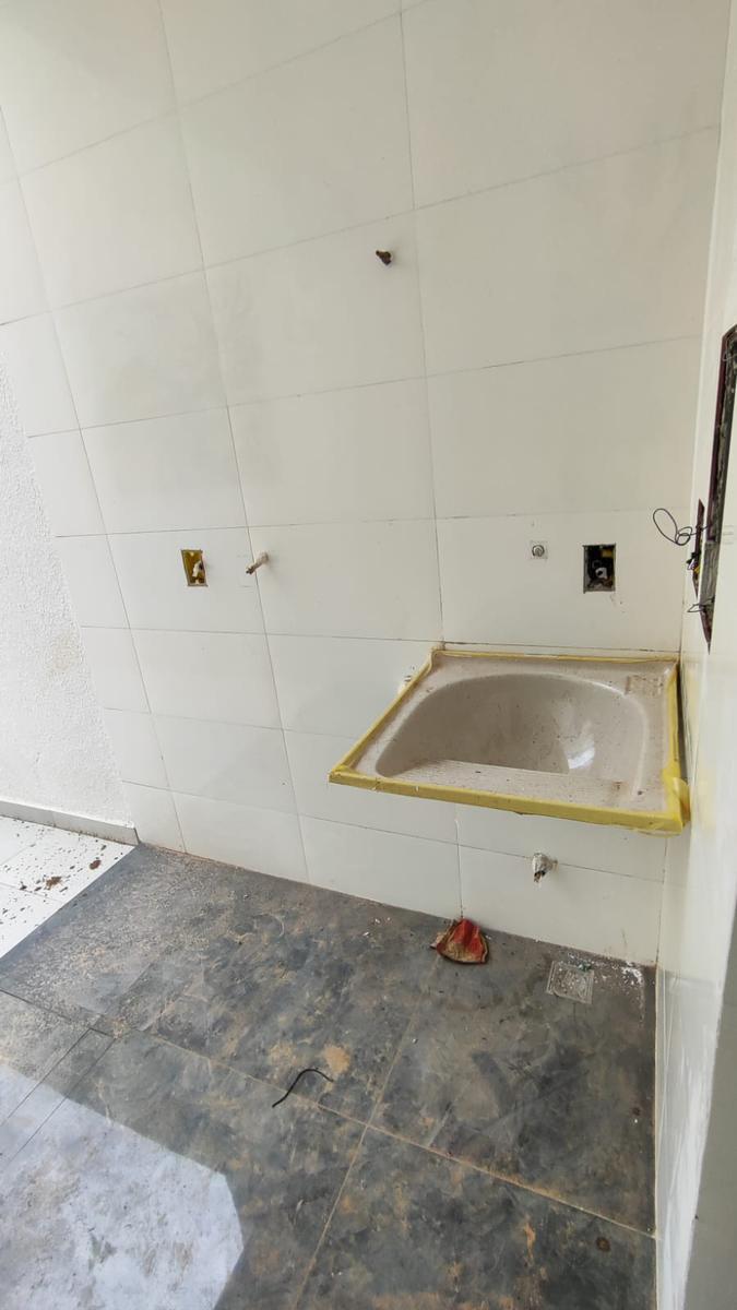 Casa, Vale das Orquídeas, 2 Quartos, 2 Vagas, 1 Suíte
