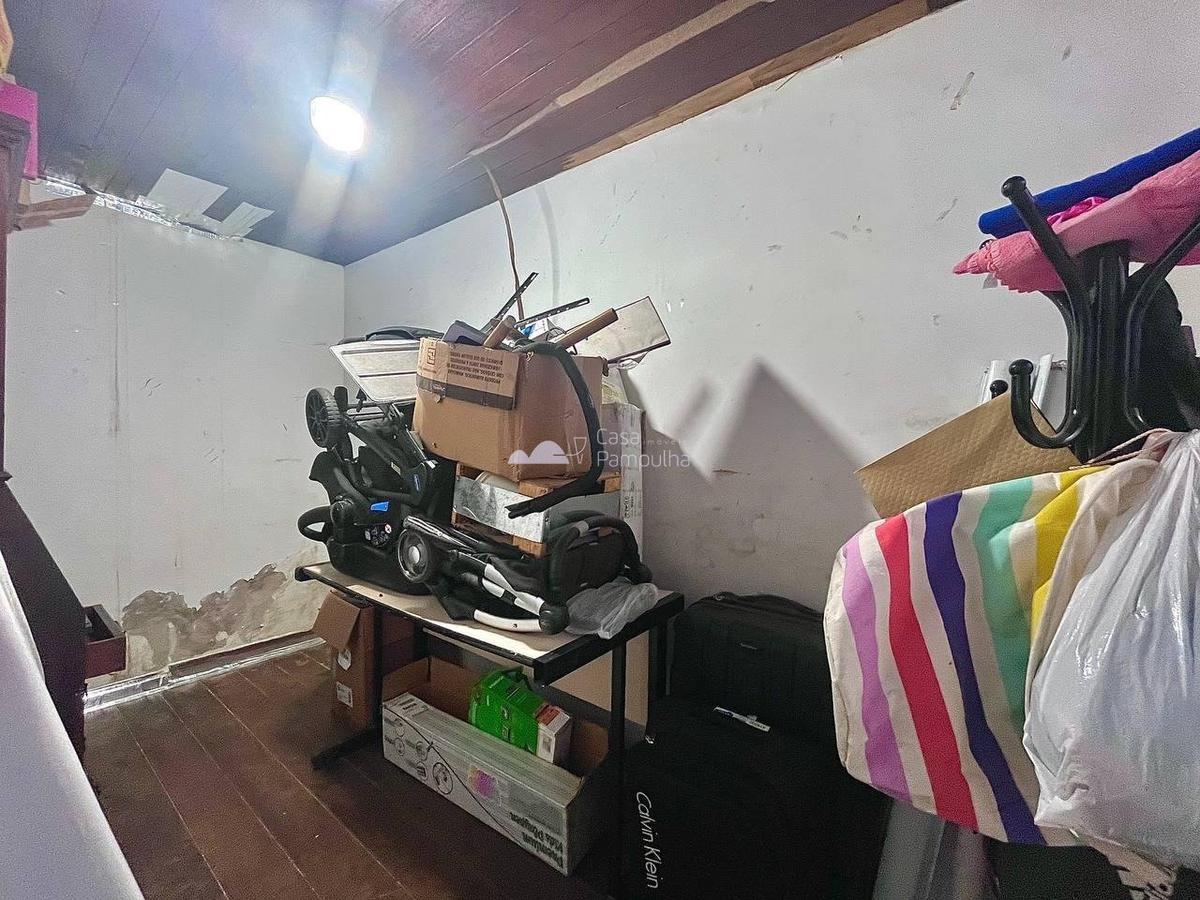 Casa, Santa Branca, 3 Quartos, 4 Vagas, 1 Suíte