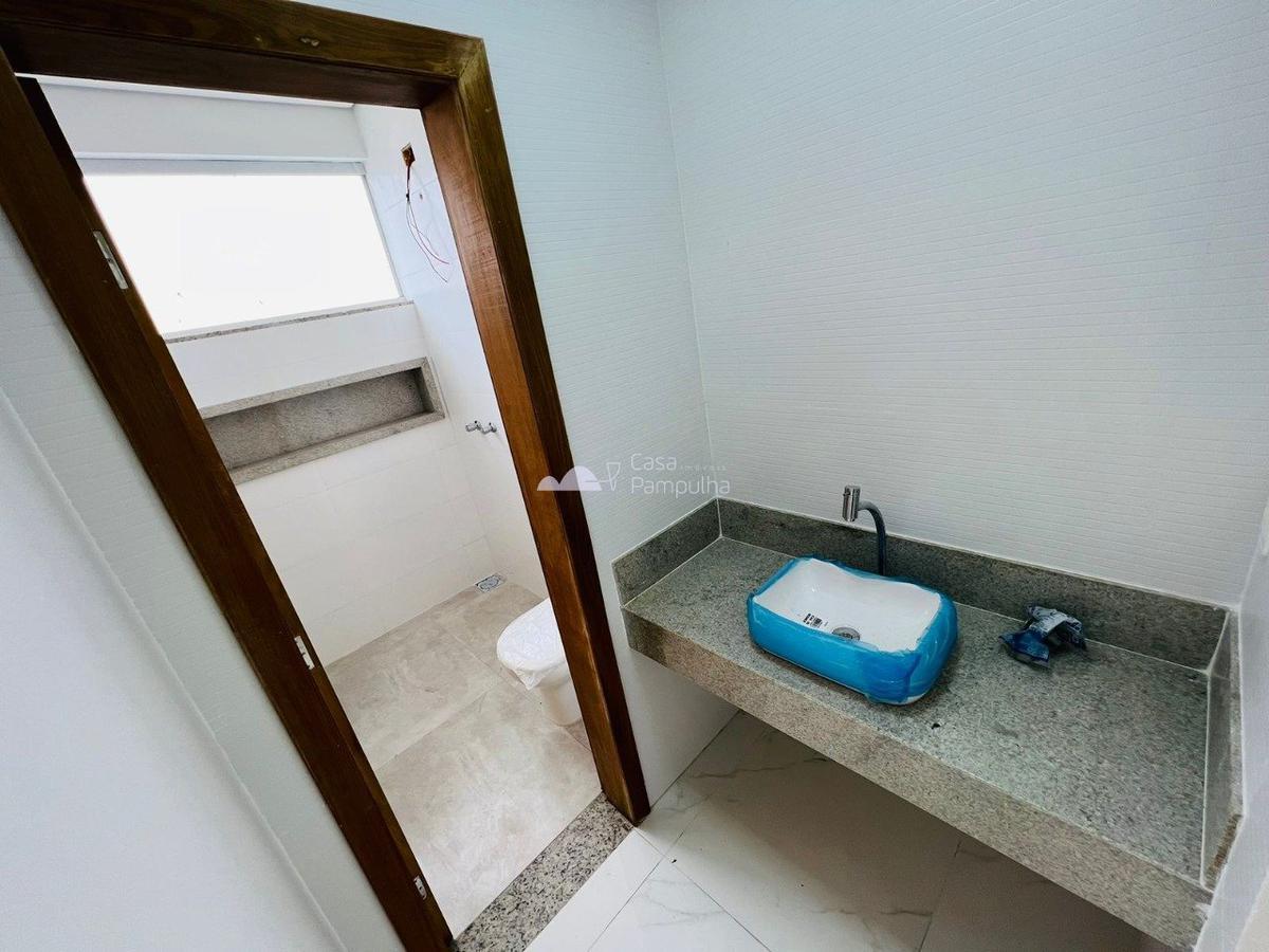 Casa, Názia II, 3 Quartos, 4 Vagas, 1 Suíte