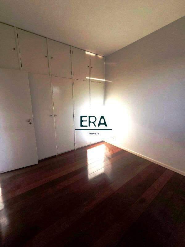 Cobertura, Funcionários, 5 Quartos, 4 Vagas, 4 Suítes