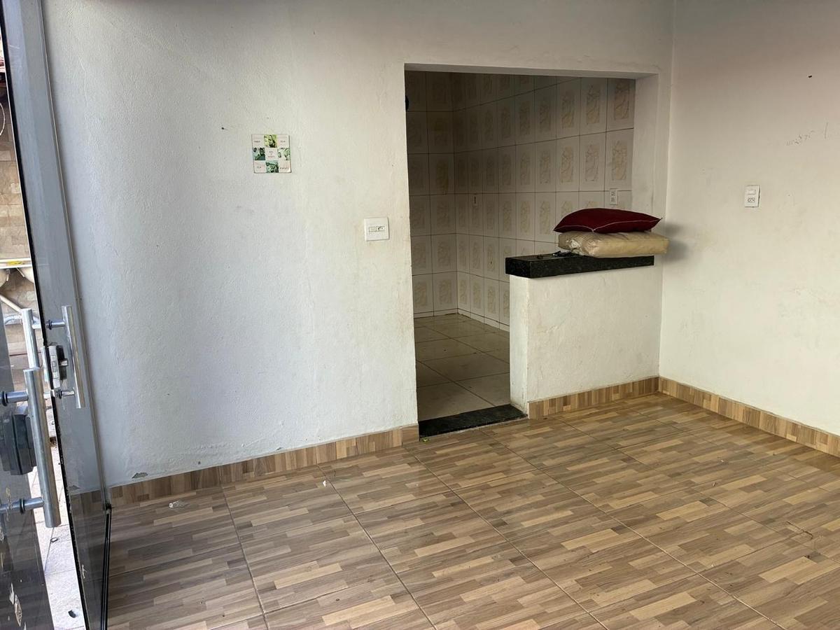 Casa, Santa Branca, 3 Quartos, 3 Vagas, 1 Suíte