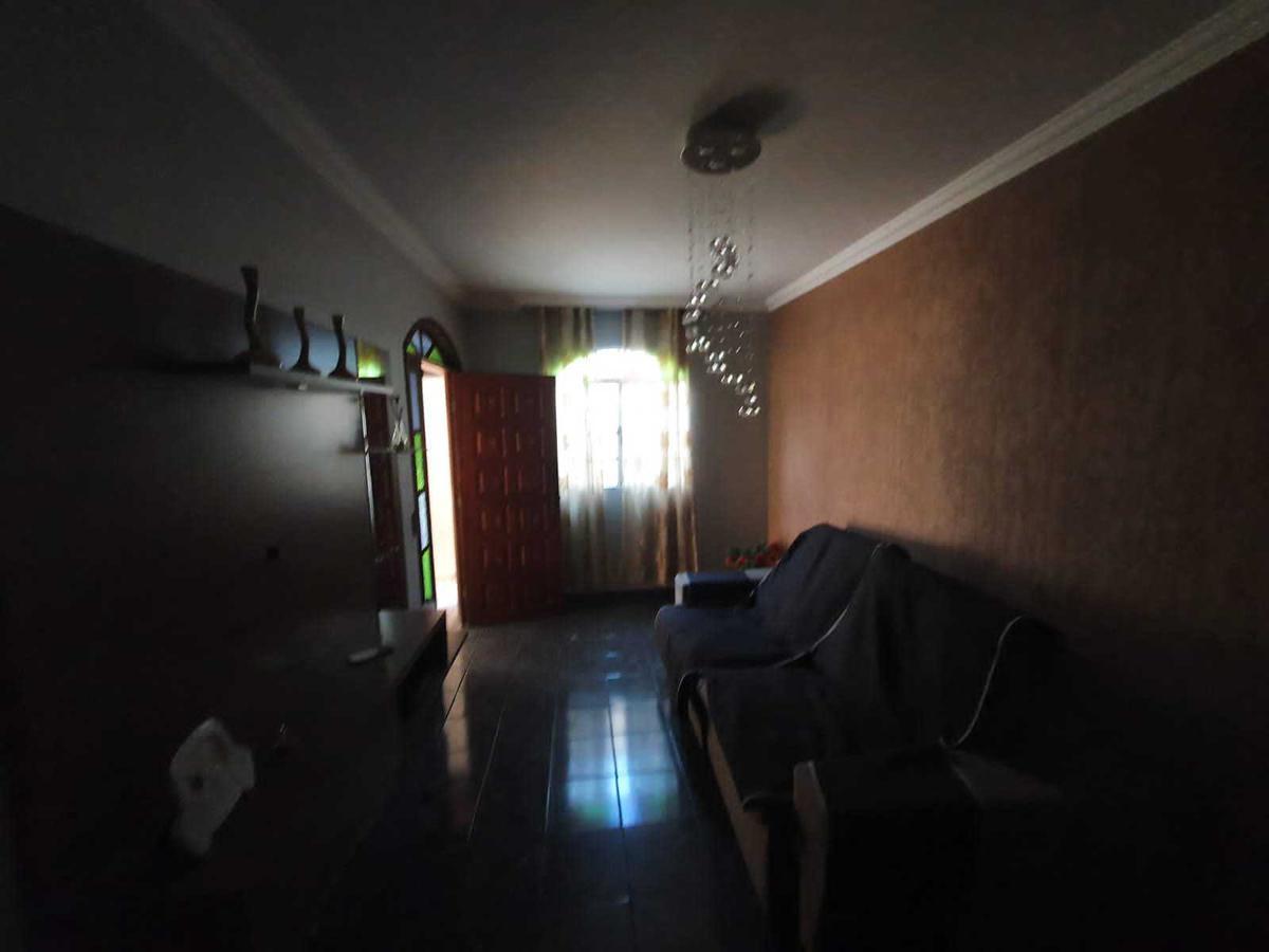 Casa, Arvoredo, 4 Quartos, 2 Vagas, 1 Suíte