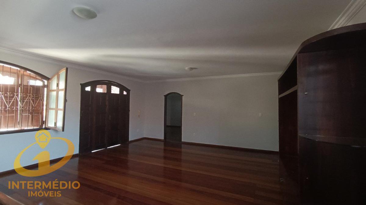 Casa, Álvaro Camargos, 4 Quartos, 4 Vagas, 1 Suíte