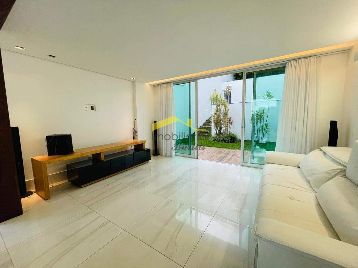 Casa, Buritis, 4 Quartos, 4 Vagas, 3 Suítes